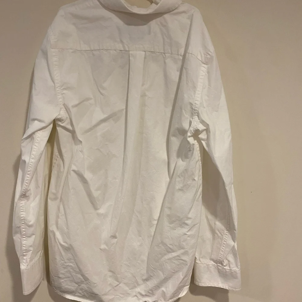 Vineyard Vines White Button Down Shirt - Picture 2 of 4
